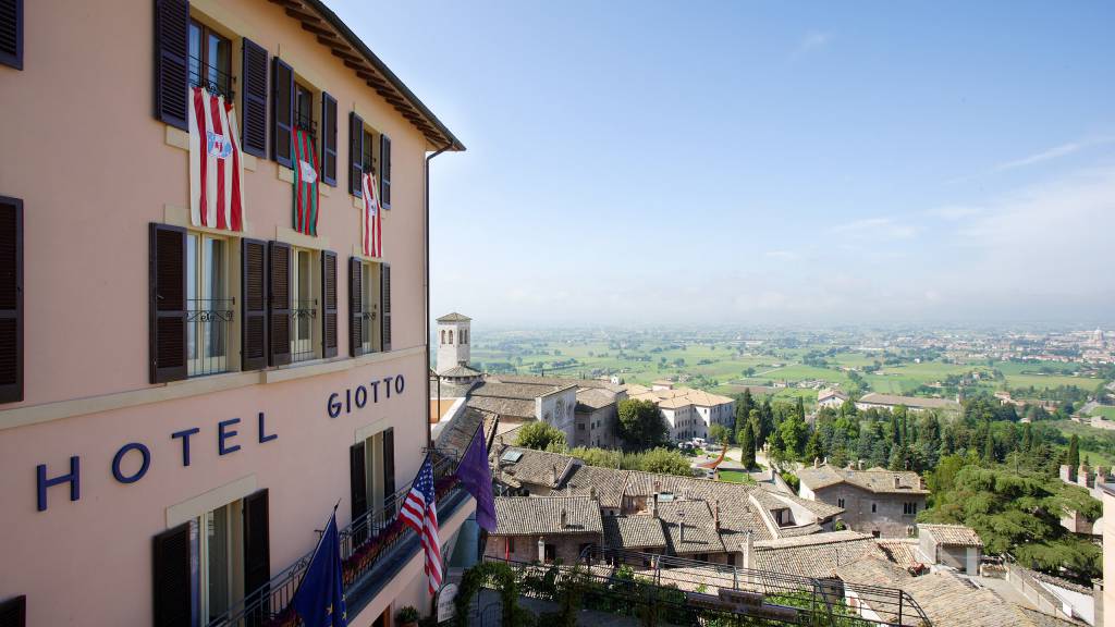 Hotel-Giotto-Assisi-Valley