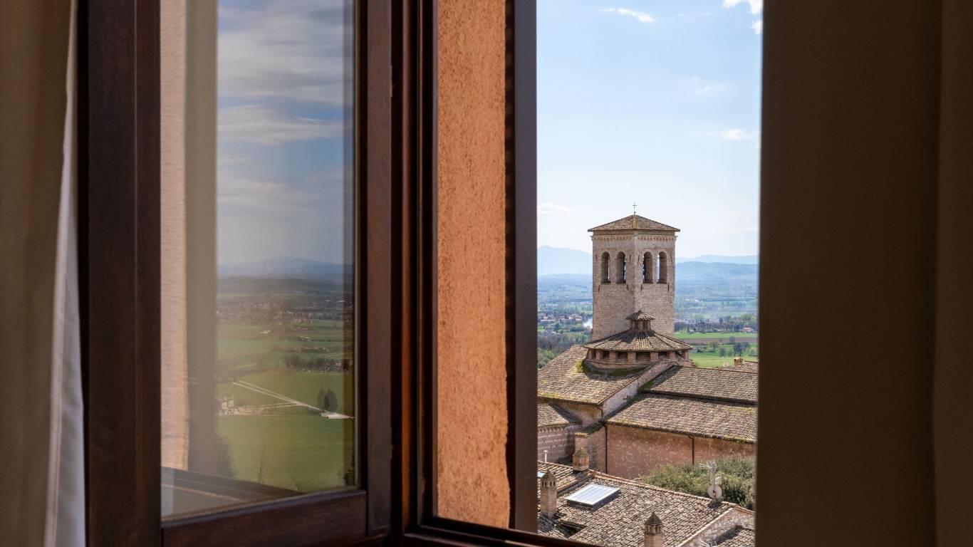 Hotel-Giotto-Assisi-Foto-Standard-Vista-Annesso-finestra-orizzontale-3