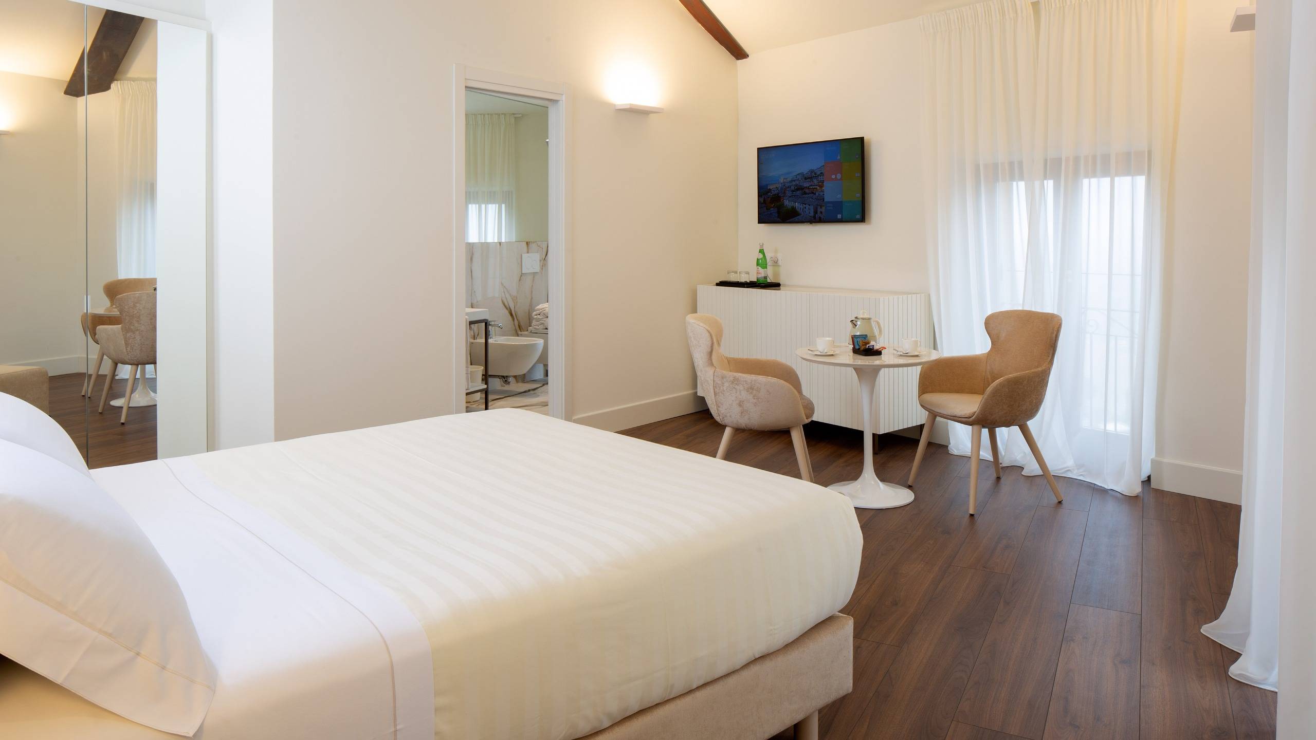 Hotel-Giotto-Assisi-Foto-Junior-Suite-Annesso-Scale-Attiko-Junior-Suite-601-orizzontale Hotel-Giotto-Assisi-Foto-Junior-Suite-Annesso-Scale-Attiko-Junior-Suite-601-orizzontale